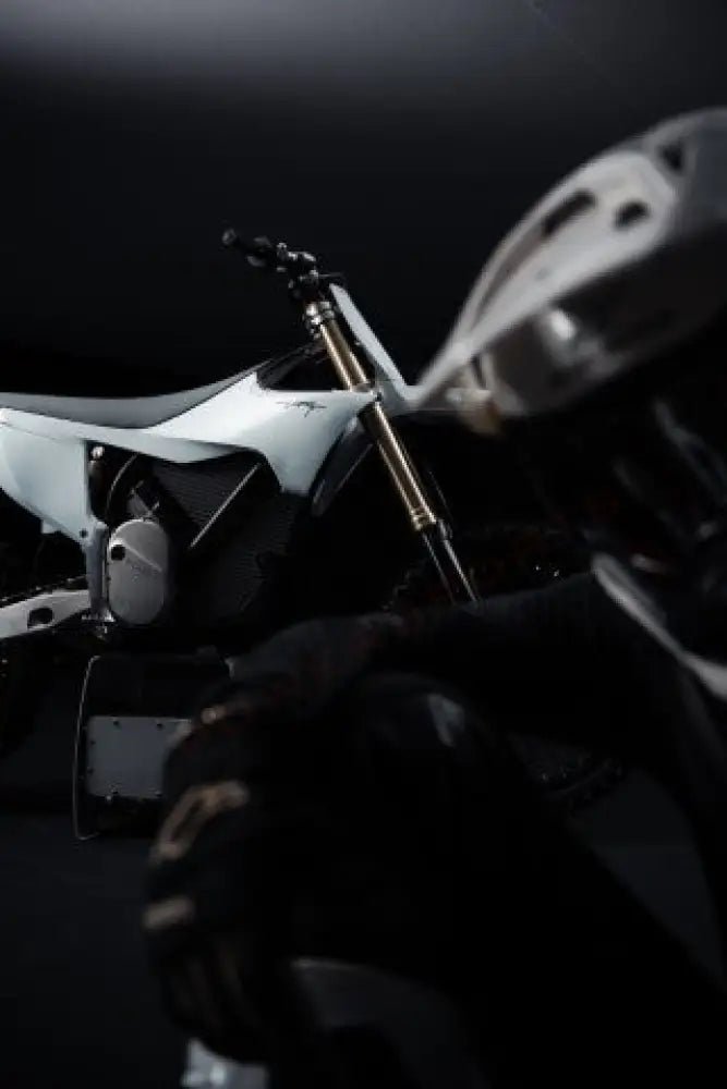 Stark Future Stark Varg Version 1.2 - Snow White eRides