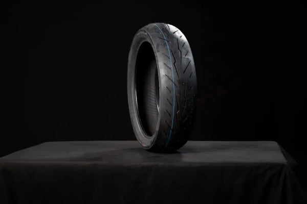 Stark Varg OEM Rear tire Pirelli Diablo Rosso IV 140/70-17 66H