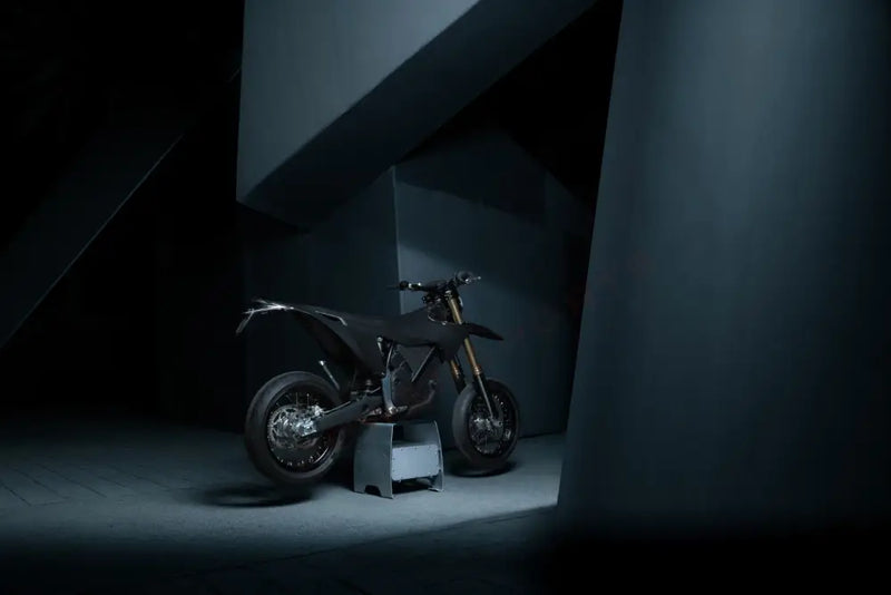 Stark Varg SM SKÖLL Electric Supermoto | Street Legal EMoto | 17” Wheels - SKÖLL Black - eRides