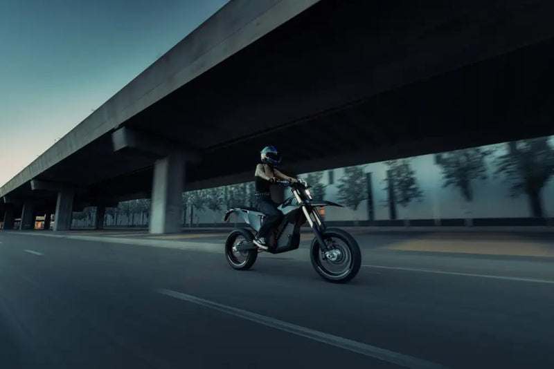 Stark Varg SM SKÖLL Electric Supermoto | Street Legal EMoto | 17” Wheels - SKÖLL Black - eRides