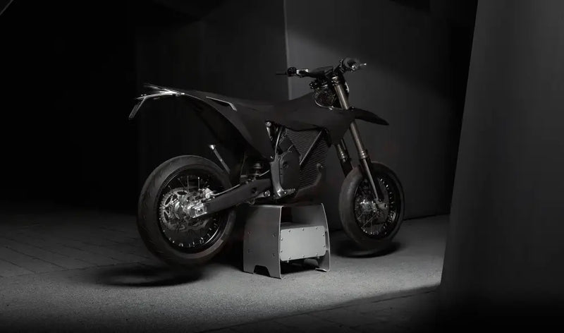 Stark Varg SM SKÖLL Electric Supermoto | Street Legal EMoto | 17” Wheels - SKÖLL Black - eRides
