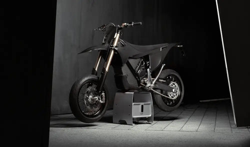 Stark Varg SM SKÖLL Electric Supermoto | Street Legal EMoto | 17” Wheels - SKÖLL Black - eRides