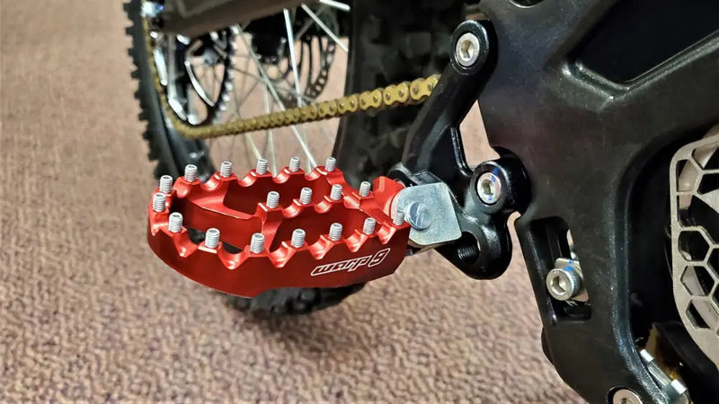 Warp9 Surron LBX Foot Pegs - Red - Footpegs